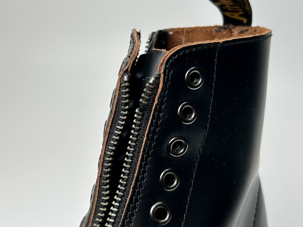 訳あり品 ドクターマーチン 1460 BEX レースレス 8 ホール ブーツ 24.0cm UK5.0  ブラック 26664001 男性用兼女性用 DR．MARTENS (dm558)