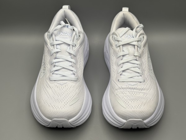 訳あり品 HOKA ホカ ランニングシューズ ボンダイ 8 23.0cm US6.0 ホワイト×ホワイト レディース (ho020)