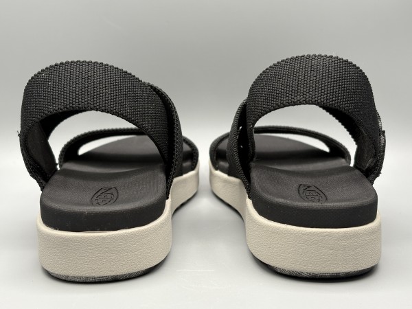 訳あり品 キーン エル バックストラップ 24.5cm US7.5 ブラック 女性用 KEEN ELLE BACKSTRAP 並行輸入品 (ke195)