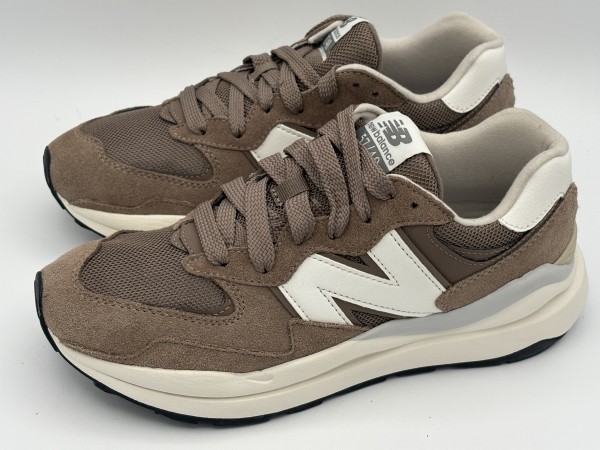 訳あり品 ニューバランス スニーカー M5740ESB 27.0cm US9.0 ブラウン/BROWN M5740ESB 男性用兼女性用 NEW BALANCE (nb625)