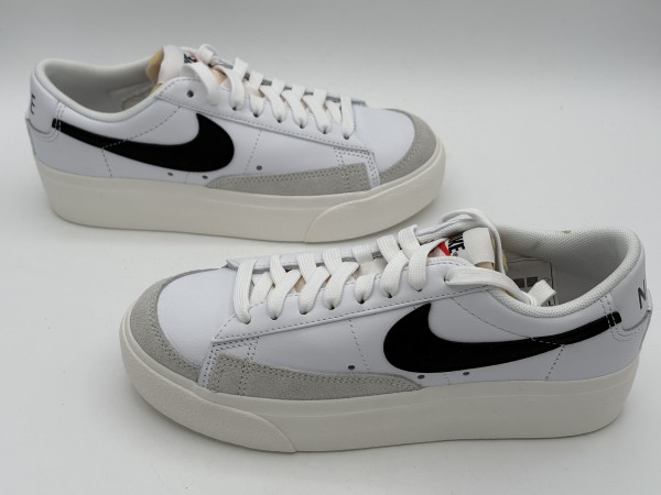 訳あり品 ナイキ スニーカー ブレーザー ロー プラットフォーム 23.0cm ホワイト×ブラック/101 DJ0292 女性用 NIKE (ni114)