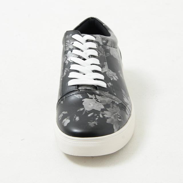 Goodbai シルバー ローカットスニーカー 箱付き Goodbai シルバー ローカットスニーカー 箱付き SHOO IN SHOE