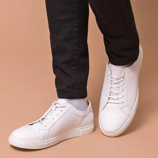 スニーカー メンズ おしゃれ シューズ 靴 クツ くつ 本革 レースアップ 靴 シューズ レザー ローカット シンプル ベーシック 無地 ブラック ホワイト 黒 白 25cm 25.5cm 26cm 26.5cm 27cm 27.5cm 男性 男 SARABANDE サラバンド メンズファッション 即日発送 [6121]