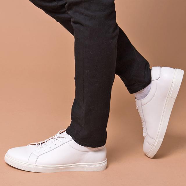 スニーカー メンズ おしゃれ シューズ 靴 クツ くつ 本革 レースアップ 靴 シューズ レザー ローカット シンプル ベーシック 無地 ブラック ホワイト 黒 白 25cm 25.5cm 26cm 26.5cm 27cm 27.5cm 男性 男 SARABANDE サラバンド メンズファッション 即日発送 [6121]