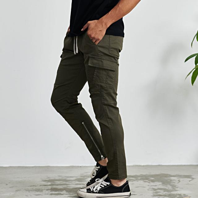 カーゴパンツ メンズ ストレッチ パンツ スリム 細身 美脚 カーゴ パンツ 伸縮性 スキニーパンツ スボン ボトムス シンプル 無地 大人 裾ジップ スポーツ ブラック カーキ M L CavariA 20代 30代 40代 ユニセックス 男性 男 服 春 夏 秋 冬 ファッション [CAGT24-22]_9