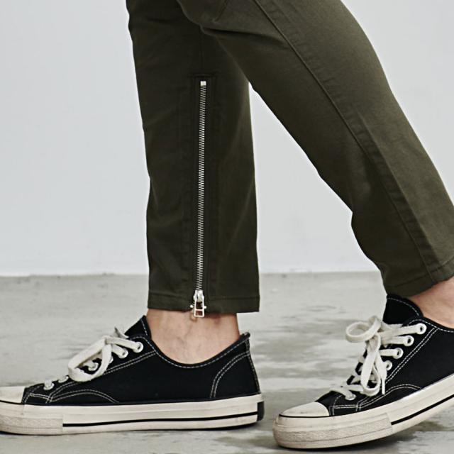 カーゴパンツ メンズ ストレッチ パンツ スリム 細身 美脚 カーゴ パンツ 伸縮性 スキニーパンツ スボン ボトムス シンプル 無地 大人 裾ジップ スポーツ ブラック カーキ M L CavariA 20代 30代 40代 ユニセックス 男性 男 服 春 夏 秋 冬 ファッション [CAGT24-22]_10