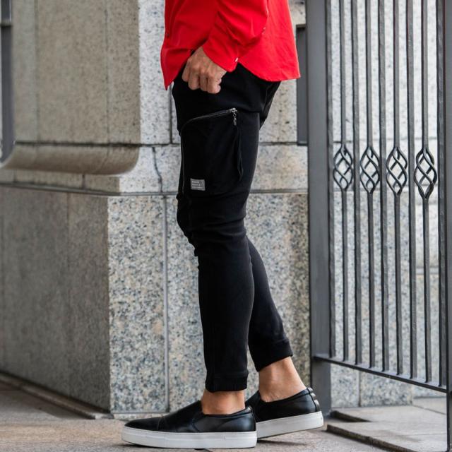 セール SALE VIOLA ヴィオラ パンツ メンズ カーゴパンツ スラックス ロングパンツ セットアップ可 伸縮 ストレッチ ゴルフ ゴルフパンツ エンブレム タイト 細身 スリム ボトムス ブラック ホワイト 黒 白 大人 上品 男性 男 服 秋 冬 秋冬 ファッション 即日発送 [T42115]の通販は