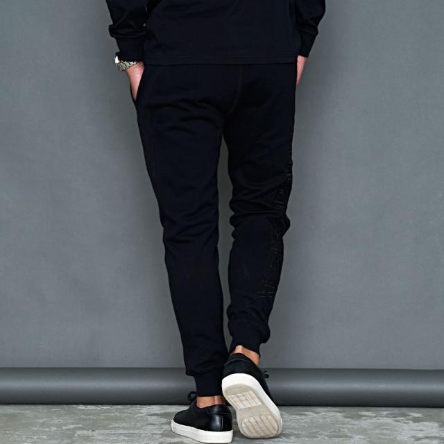 スウェットパンツ メンズ リブパンツ 1PIU1UGUALE3 RELAX ウノピゥウノウグァーレトレ THIGH LOGO LONG PANTS サイドロゴ スエットパンツ パンツ スポーツ グレー ブラック 黒 ユニセックス 20代 30代 40代 ユニセックス 男性 男 服 秋 冬 秋冬 ファッション [USB-24088]