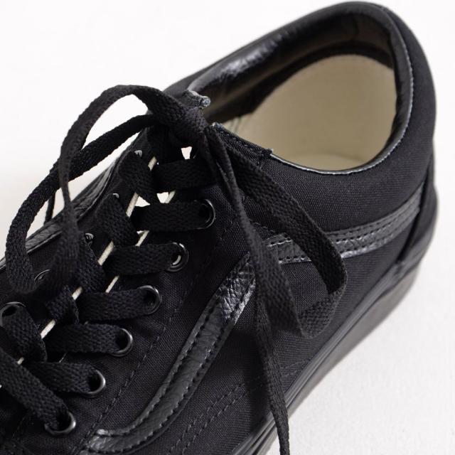 VANS バンズ ヴァンズ スニーカー メンズ おしゃれ ブランド OLD SKOOL オールドスクール ローカット 靴 くつ クツ シューズ 大人 カジュアル シンプル ストリート ユニセックス オールブラック ブラック 黒 26cm 26.5cm 27cm 27.5cm 28cm 国内正規品 [VN000D3HBKA]