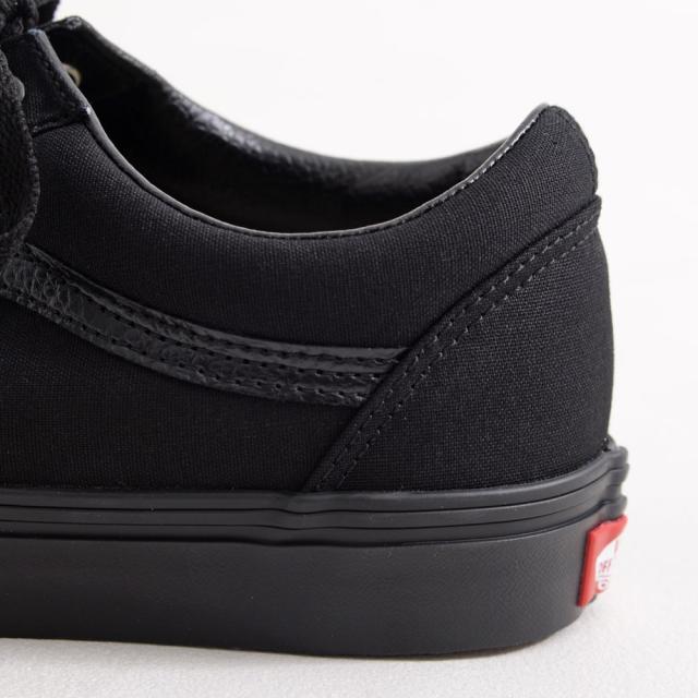 VANS バンズ ヴァンズ スニーカー メンズ おしゃれ ブランド OLD SKOOL オールドスクール ローカット 靴 くつ クツ シューズ 大人 カジュアル シンプル ストリート ユニセックス オールブラック ブラック 黒 26cm 26.5cm 27cm 27.5cm 28cm 国内正規品 [VN000D3HBKA]