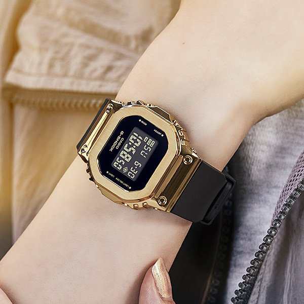CASIO カシオ　腕時計 メタルウォッチ　国内正規品