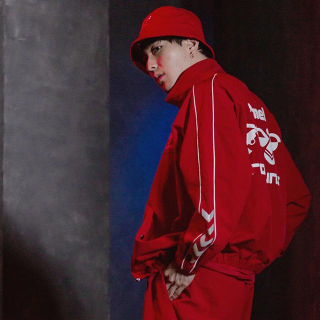 SALE セール  ロアーガンズ roarguns×hummel ヒュンメル ストレッチナイロンブルゾン アウター ジャケット SALE セール ロアーガンズ roarguns×hummel ヒュンメル ストレッチ