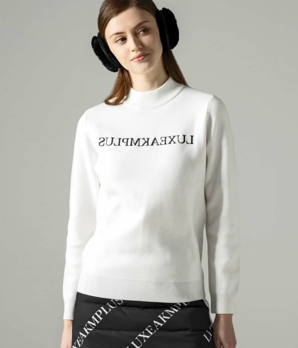LUXEAKMPLUS リュクスエイケイエムプラス フロントロゴモックネックニット 長袖 セーター レディース ゴルフ GOLF スポーツ ブランド おしゃれ LUXEAKMPLUS リュクスエイケイエムプラス フロントロゴモックネック