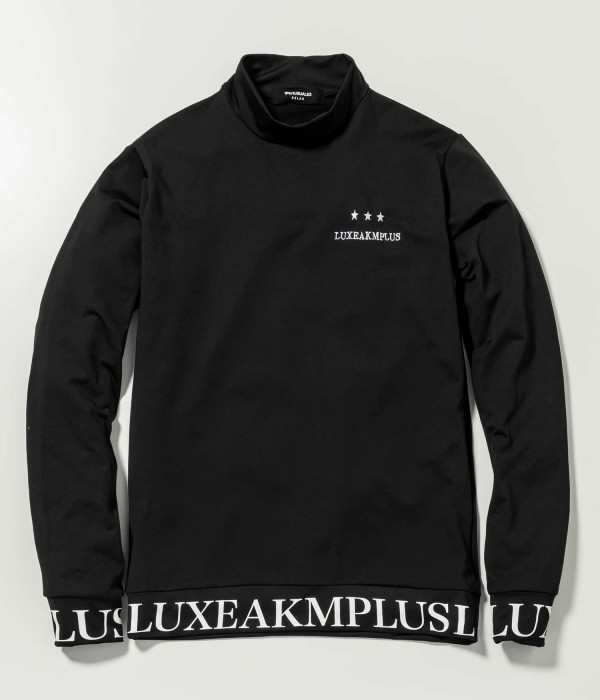 LUXEAKMPLUS リュクスエイケイエムプラス 裾ロゴモックネックTシャツ