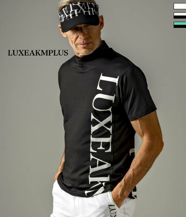 SALE セール LUXEAKMPLUS リュクスエイケイエムプラス ロゴ半袖モックネックTシャツ スポーツ ジム トレーニング 運動 GOLF ゴルフの通販は