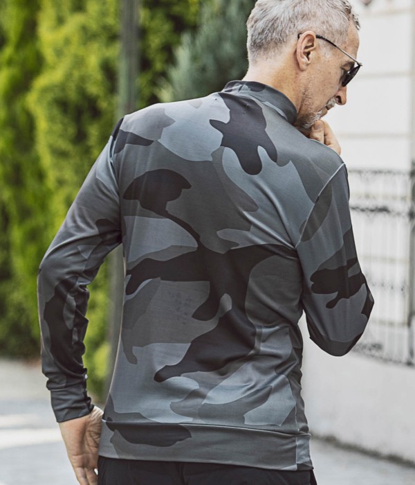 1PIU1UGUALE3 モックネックシャツ秋冬