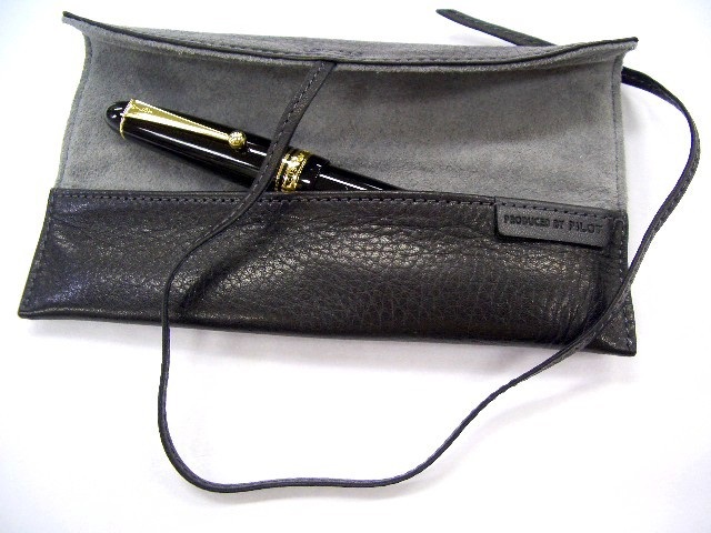 パイロット 本革ペンケース 万年筆1本用 4400円 PSR1-01 革紐巻き留め