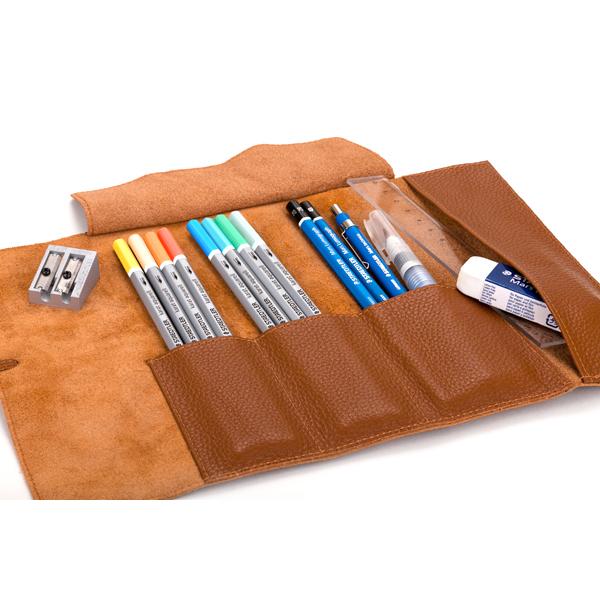 ステッドラー 本革ペンケース 900LC 巻くタイプ 5000円 仕切付 レザー