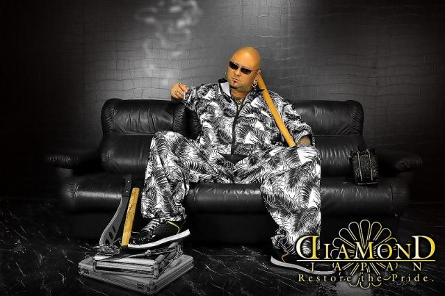 羽総柄 バロック柄 長袖 セットアップ ジャージ 白×黒 ヤクザ ヤンキー オラオラ 悪羅悪羅 オラオラ系 上 悪党の店 バースジャパン BIRTHJAPAN 羽総柄 バロック柄 長袖 セットアップ ジャージ 白×黒 ヤクザ ヤンキー