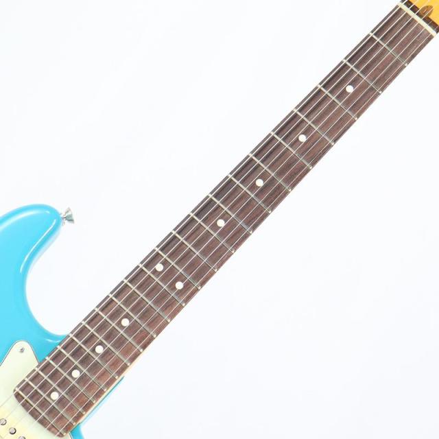 Fender USA American Professional II Stratocaster HSS (Miami Blue/Rosewood)_5