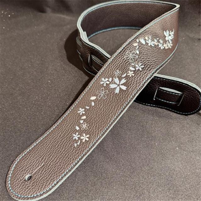 Grande uomo 雪桜刺繍レザーストラップ BK