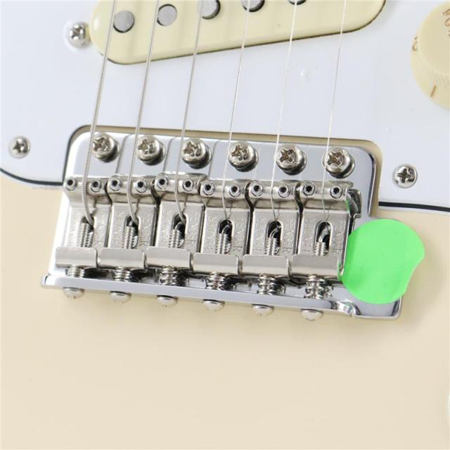 Fender MEX Jimi Hendrix Stratocaster (Olympic White/Maple)_5