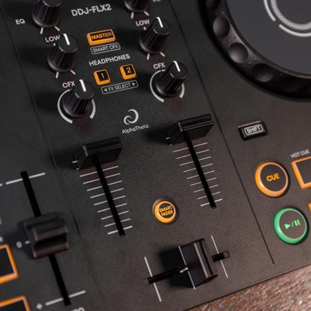 AlphaTheta DDJ-FLX2 + スマホスタンドSET 【APPLE MUSIC対応】 (djay / rekordbox / Serato DJ Lite 対応DJコントローラー)(アルファシータ)_6