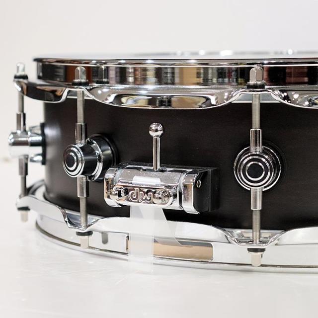dw DRSO0414SSC107 [Collector’s Pure Maple Snare Drum Standard Shell 14’’×4’’ - Ebony Satin Oil]【数量限定特価品】_4