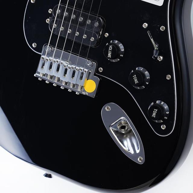 Fender Standard Series Standard Stratocaster HSS (Black/Laurel) 【特価】_4
