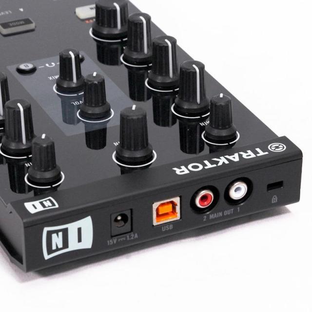 TRAKTOR KONTROL Z1 DJコントローラー&キャリングケース TRAKTOR