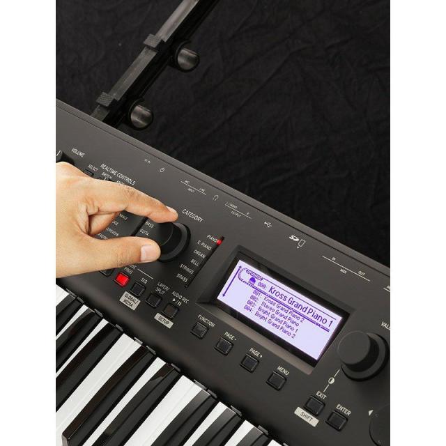 KORG KROSS2 61 コルグ クロス2 61鍵盤 キーボード 美品 KORG KROSS2-61 MB （Super Matte Black） 61鍵盤 KROSS261 コルグ