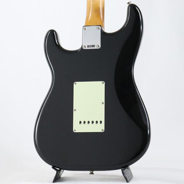 Fender MEX Limited Edition Vintera II Road Worn ’60s Stratocaster (Black/Maple)_3