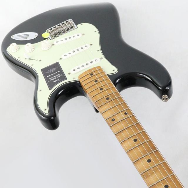 Fender MEX Limited Edition Vintera II Road Worn ’60s Stratocaster (Black/Maple)_4