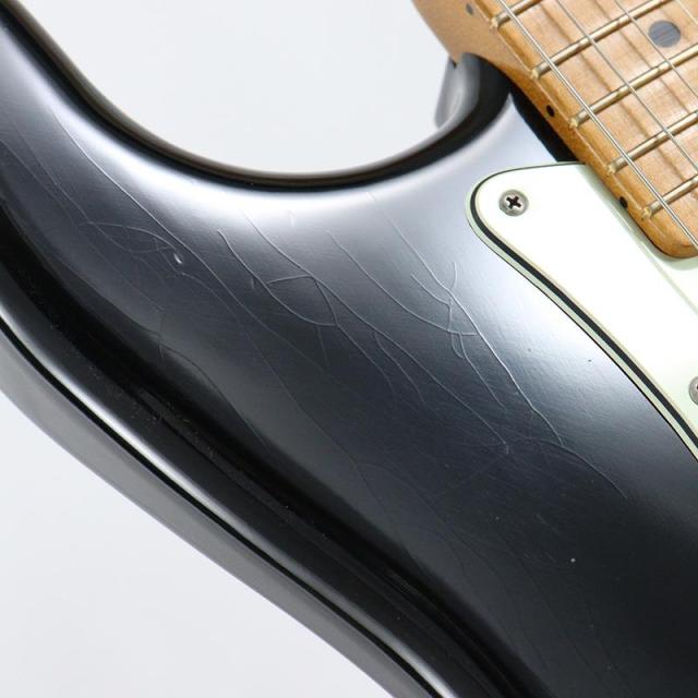 Fender MEX Limited Edition Vintera II Road Worn ’60s Stratocaster (Black/Maple)_6
