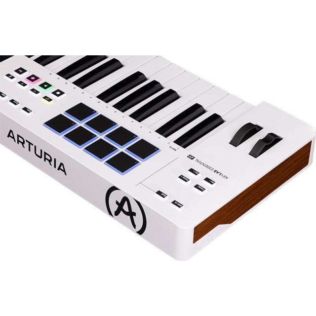 Arturia KeyLab Essential 61 mk3 【NKS対応製品・Komplete 15 Select無償提供】(KEYLAB ESN 61 MK3)_4
