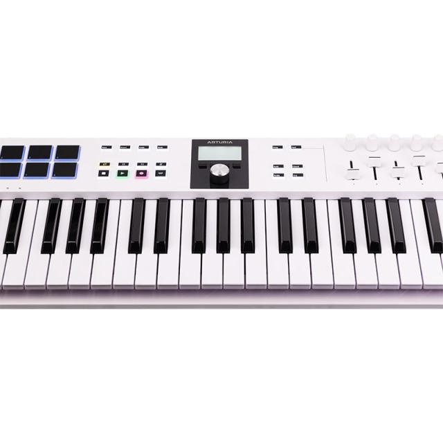 Arturia KeyLab Essential 61 mk3 【NKS対応製品・Komplete 15 Select無償提供】(KEYLAB ESN 61 MK3)_5