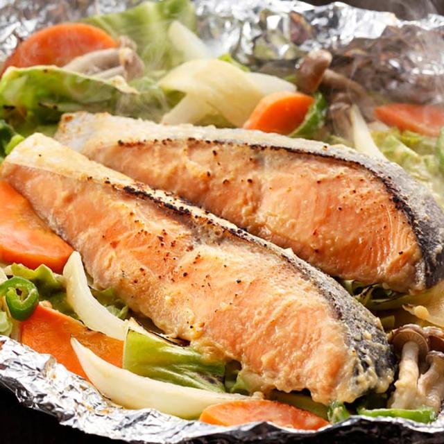 北海道 知床羅臼 鮭のちゃんちゃん焼き 0080151 送料無料の通販は 5,443円