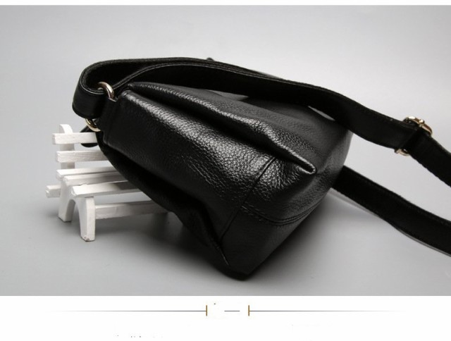 トートバッグ 2024 クラシックキス 本革 牛革 レディース ショルダーバッグ ビジネスバッグ 入園式 ミニバッグ 小さめ ショルダー 斜めの通販は