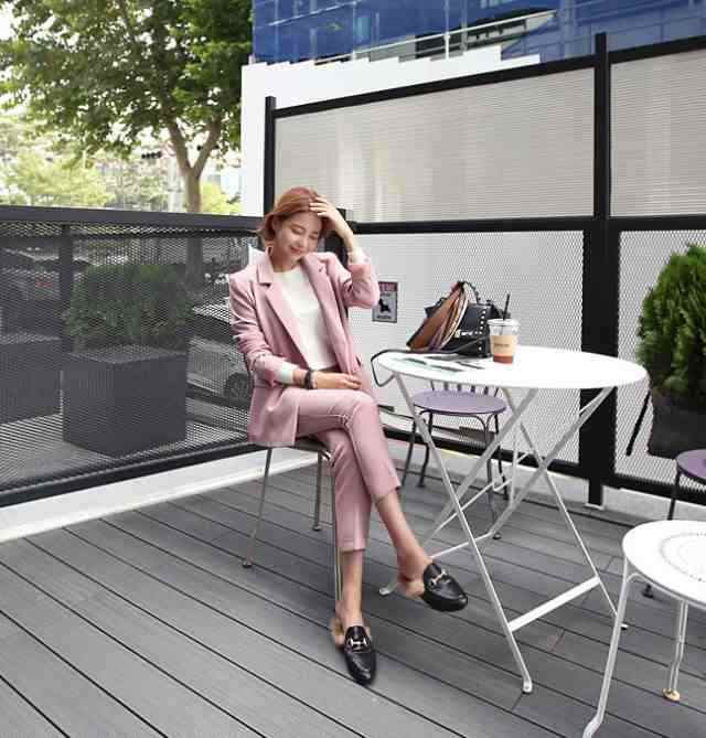 人気急上昇 レビュー高評価 シンプル レディース 家中時間充実化 ギフトにも最適 かっこいい 上下セット パンツ きれい スリム 大人可愛い ジャケット スーツ セットアップ 2色 長袖 ピンク 無地 黒 在庫わずか お買い得プライス クリスマス 冬物