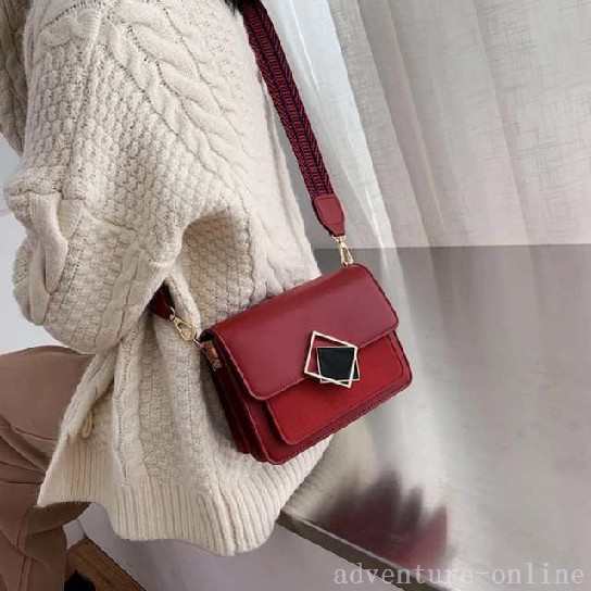 バッグ レディース ショルダーバッグ 小さめ 可愛い フェイクレザー スエード スクエア ファブリック肩紐 クラスプ ゴールド バイカラーの通販は 5,086円