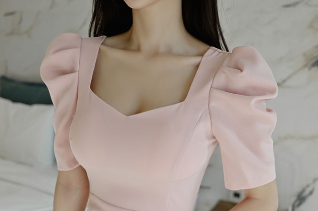 売れ筋アイテム 売上急増中 新登場 レディース 品質安心 女性用 Vネック 背面ジップ パフスリーブ 膝丈 ドレスワンピ ハイウエスト 背面スリット レース ワンピース 膝下 即納対応中 送料無料