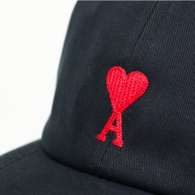 AMI PARIS｜コットンギャバジン キャップ BFUCP006.CO0051 Ami De Coeur 刺繍キャップ ブラック | AMI PARIS