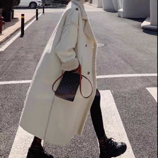 ロングコート レディース 冬 暖かい かわいい ボア コート ムートン アウター 韓国 ロング丈 厚手 襟 ムートンコート 白 スタンドカラー