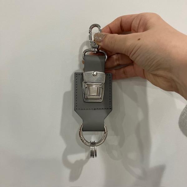 COUPON配布中 HIDAKA/ SLIDE LOCK KEY RING GRAY ヒダカ