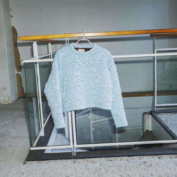 COUPON配布中 MEYAME / FLOWER QUILTING PULLOVER LIGHT BLUE　 メヤメ　キルティング　プルオーバー