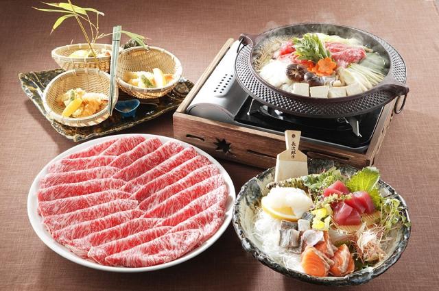 肉 ギフト 飛騨牛 養老ミート ロース 肩ロース すき焼き しゃぶしゃぶ 1kg 4〜6人前 冷凍 化粧箱入り ギフト 贈答用 黒毛和牛 牛肉 高級肉 サシ 霜降りの通販は 肉 ギフト 飛騨牛 養老ミート ロース 肩ロース すき焼き しゃぶしゃぶ 1kg 4〜6人前 冷凍 化粧箱入り ギフト 贈答用 黒毛和牛 牛肉 高級肉 サシ 霜降りの通販は