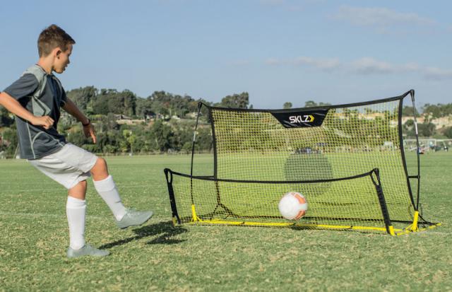 【SKLZ】スキルズ　クイックスター　サッカー練習用ネット　リバウンドネット サッカー トレーニングネット クイックスター サッカー