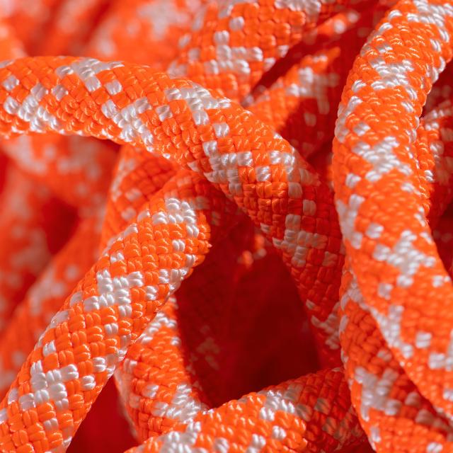 マムート MAMMUT アウトドア 9.5CRAGCLASSICROPE50M ロープ シングル ハイキング トレッキング クライミング 登山 マウンテニアリング クラッグ 2010-05610  201005610_1