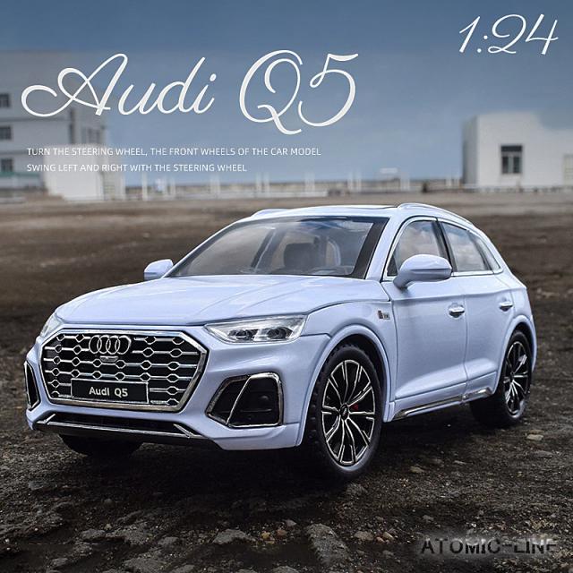 アウディ Q5 1/24 ミニカー 全4色 ライト点灯 エンジンサウンド