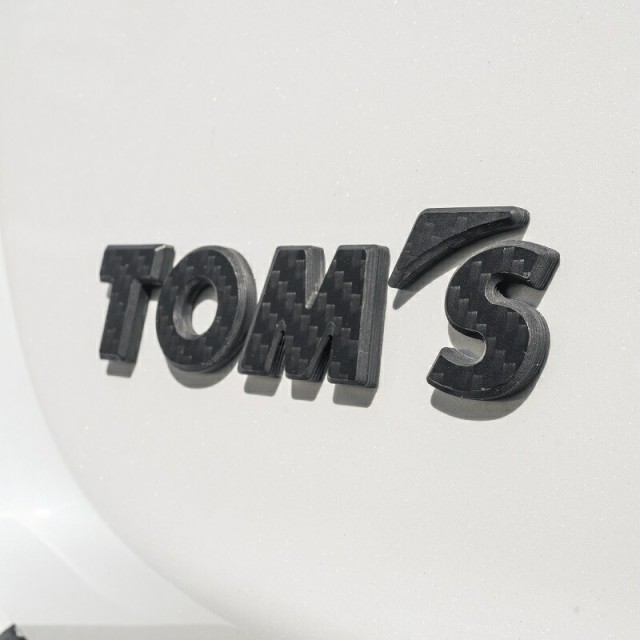 【トムス カーボンエンブレム】ブラックロゴ 黒EMBLEM CARBON 車用品 カー用品 カスタムパーツ トムス公式【TOM'S】